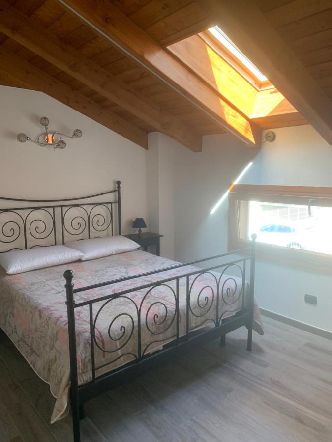 Casa Vacanze Anais Нус Екстериор снимка